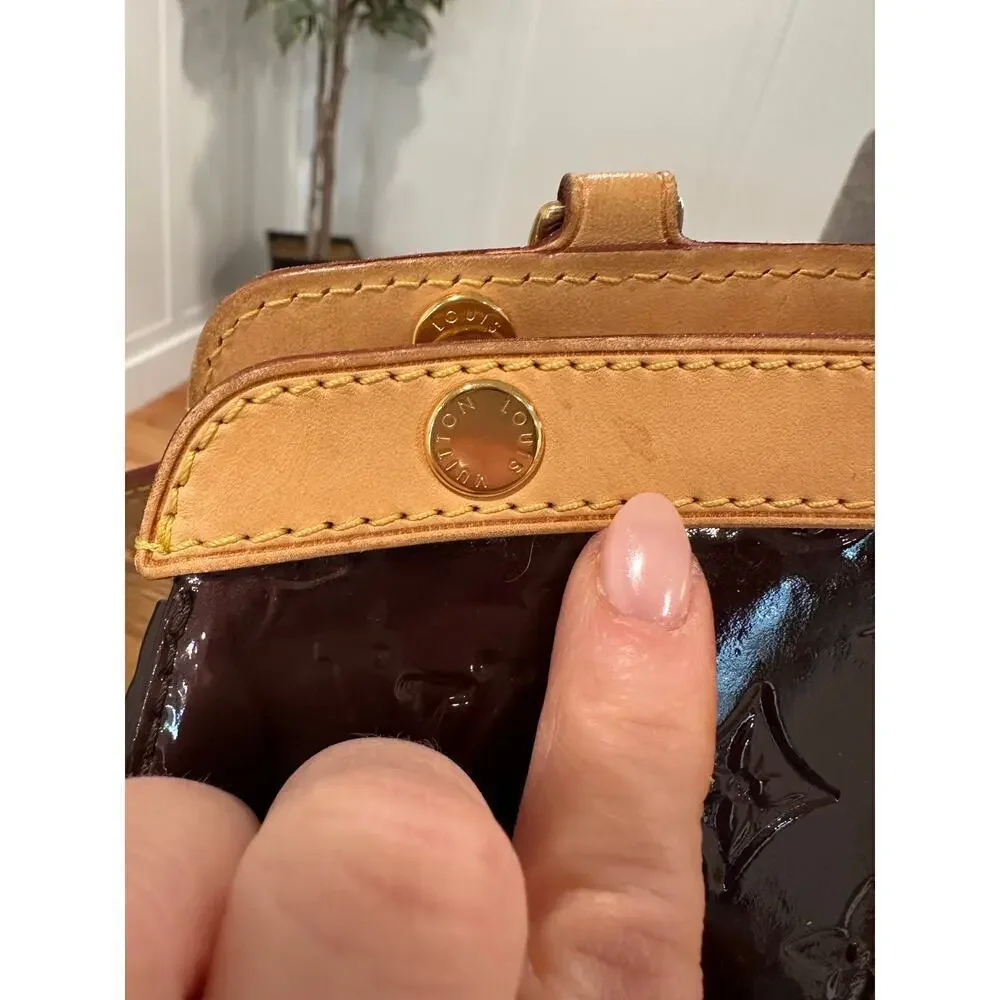 Louis Vuitton Brea MM Vernis Leather Bag